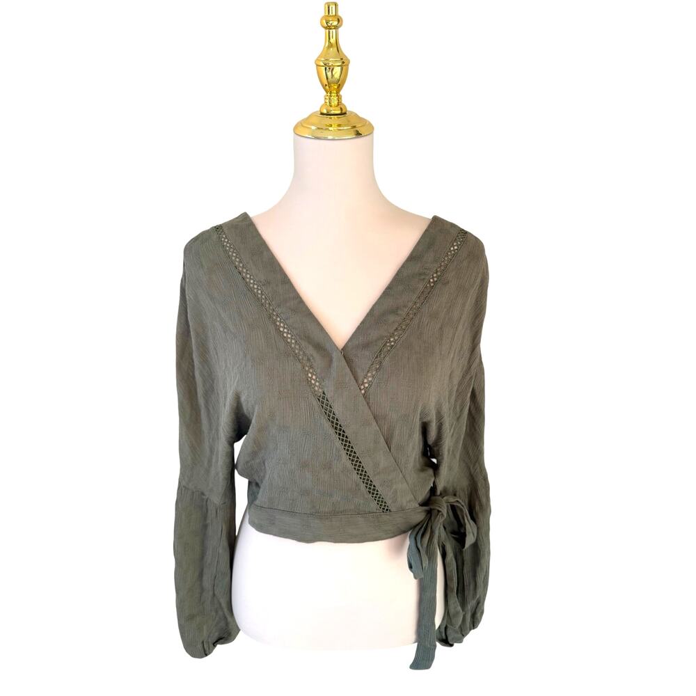 NWT Fashion On Earth Womens Lace Trim Olive Green Wrap Crop Top Balloon Sleeve M